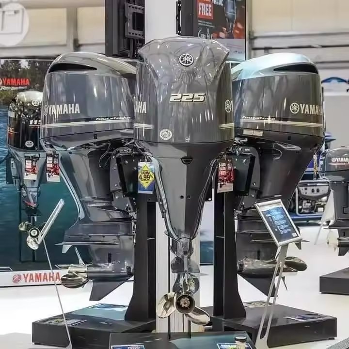 225HP 4-Stroke Outboard Motor Outboard Engine Boat Motor Compatible with Yamahasss